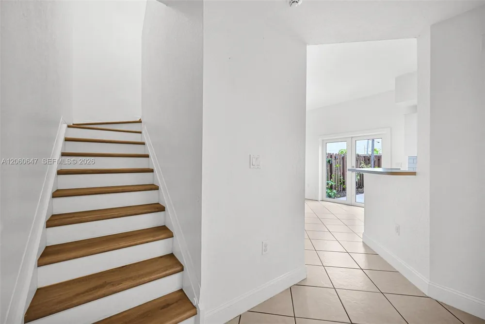 8885 SW 221st Ter Cutler Bay, FL 33190