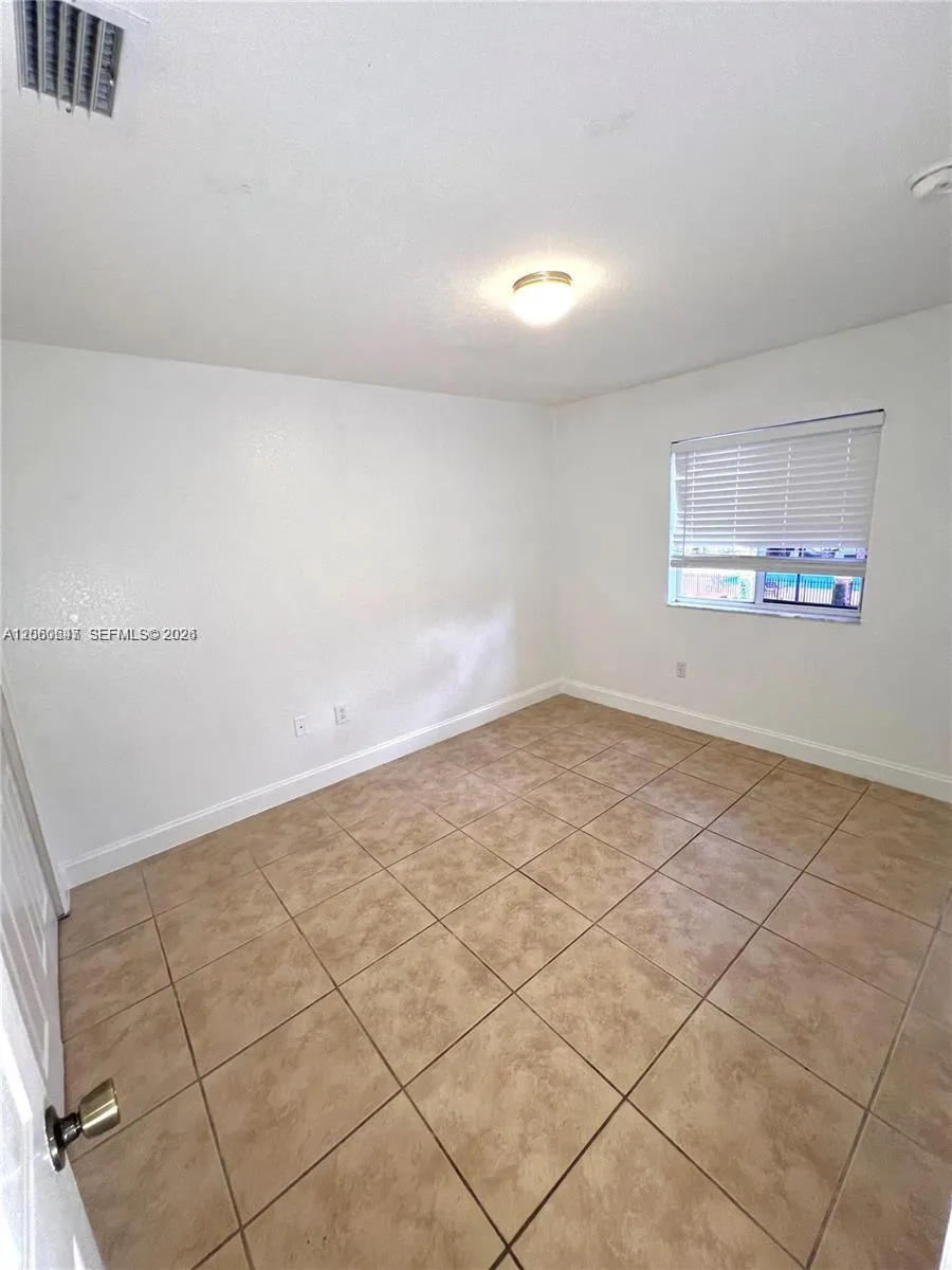 8885 SW 221st Ter Cutler Bay, FL 33190