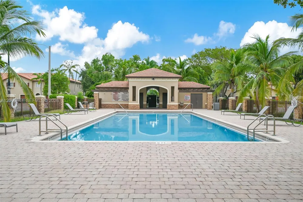 8885 SW 221st Ter Cutler Bay, FL 33190