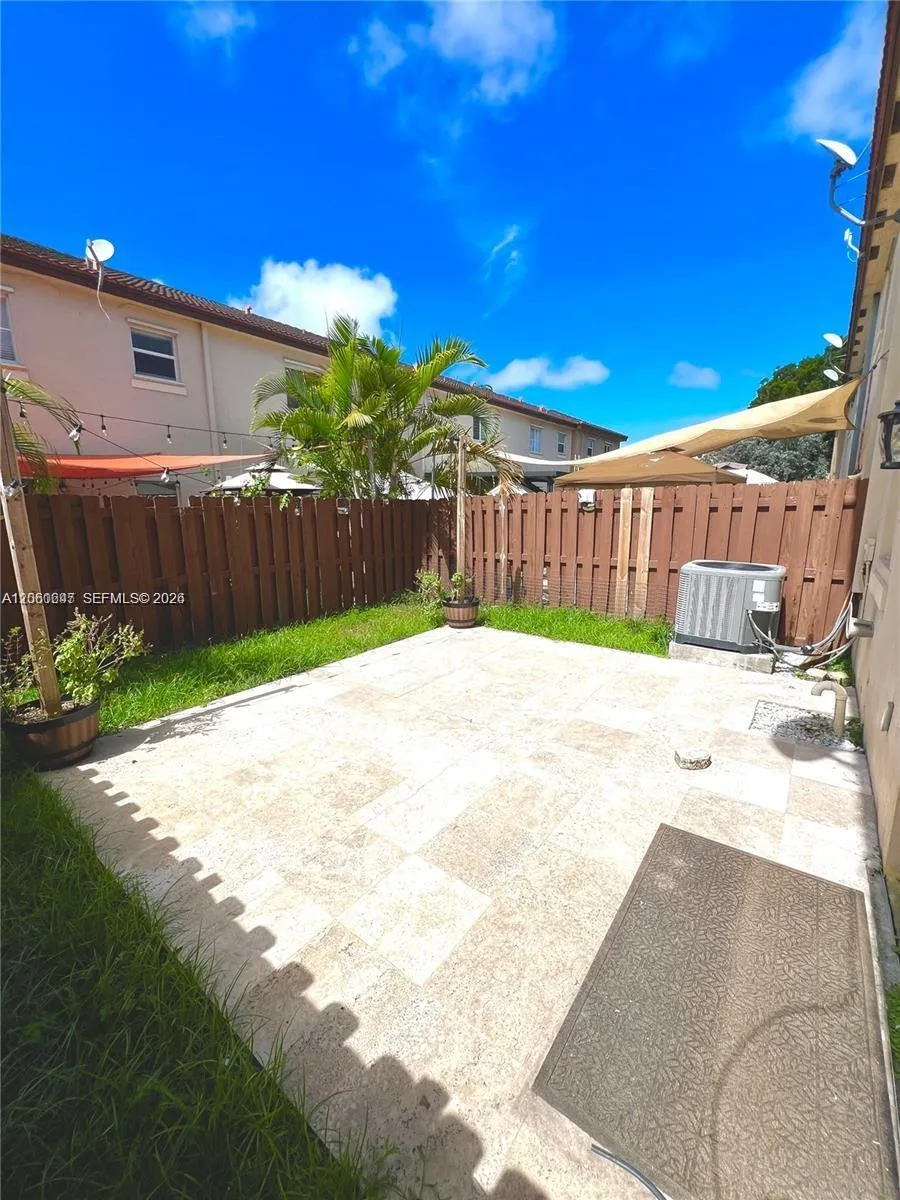 8885 SW 221st Ter Cutler Bay, FL 33190