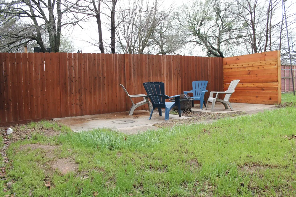 104 S Hubbard Street #3 Lots Alvord, TX 76225