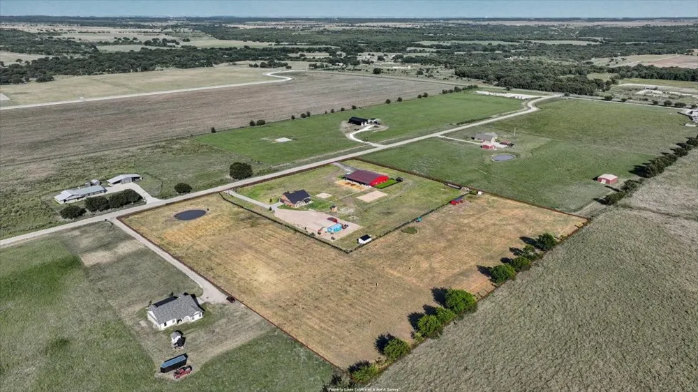 201 Private Road 107 Blum, TX 76627