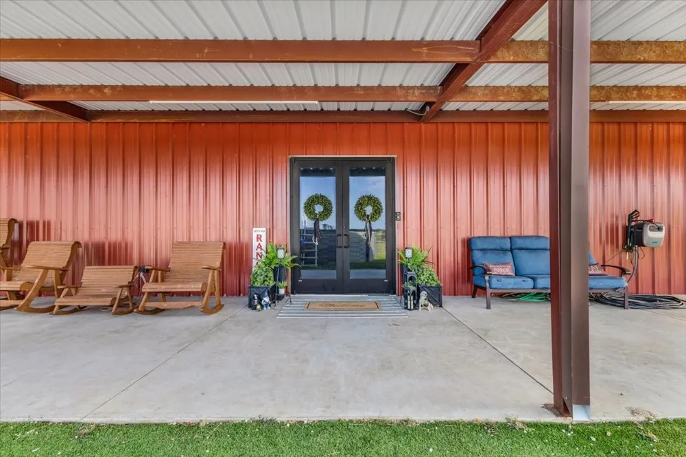 201 Private Road 107 Blum, TX 76627