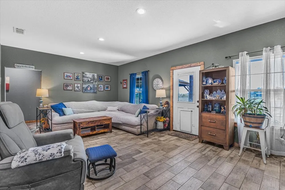 201 Private Road 107 Blum, TX 76627
