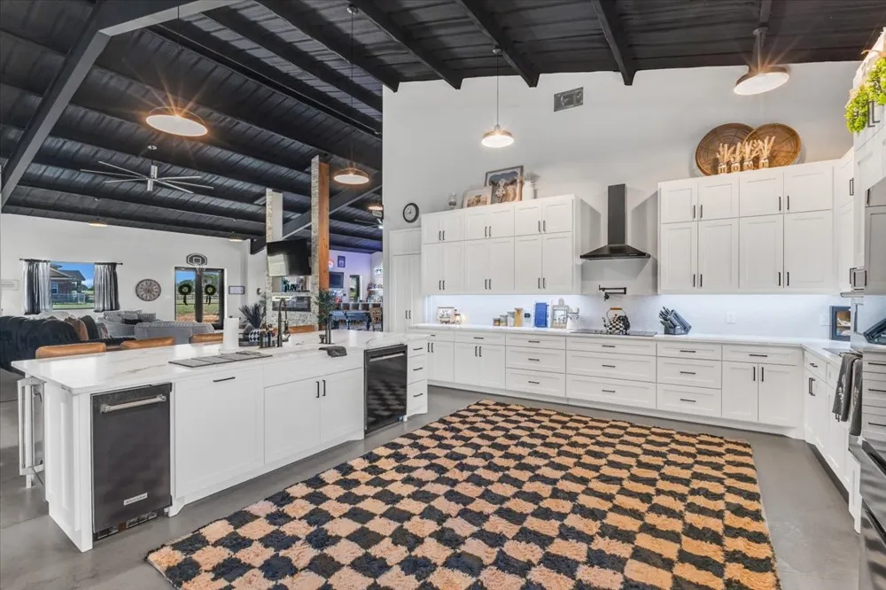 201 Private Road 107 Blum, TX 76627