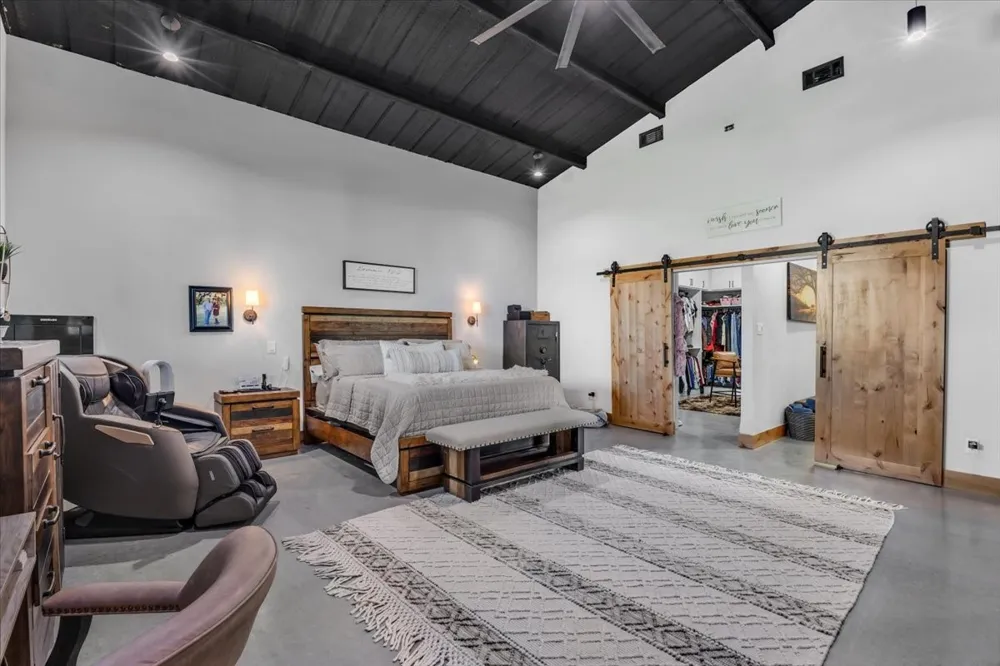 201 Private Road 107 Blum, TX 76627