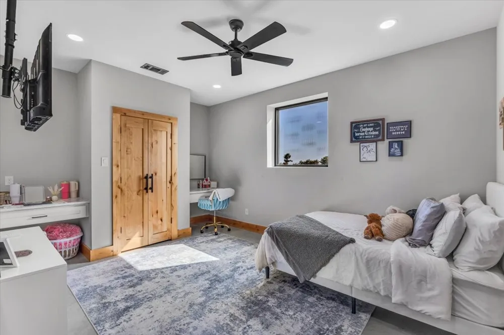 201 Private Road 107 Blum, TX 76627