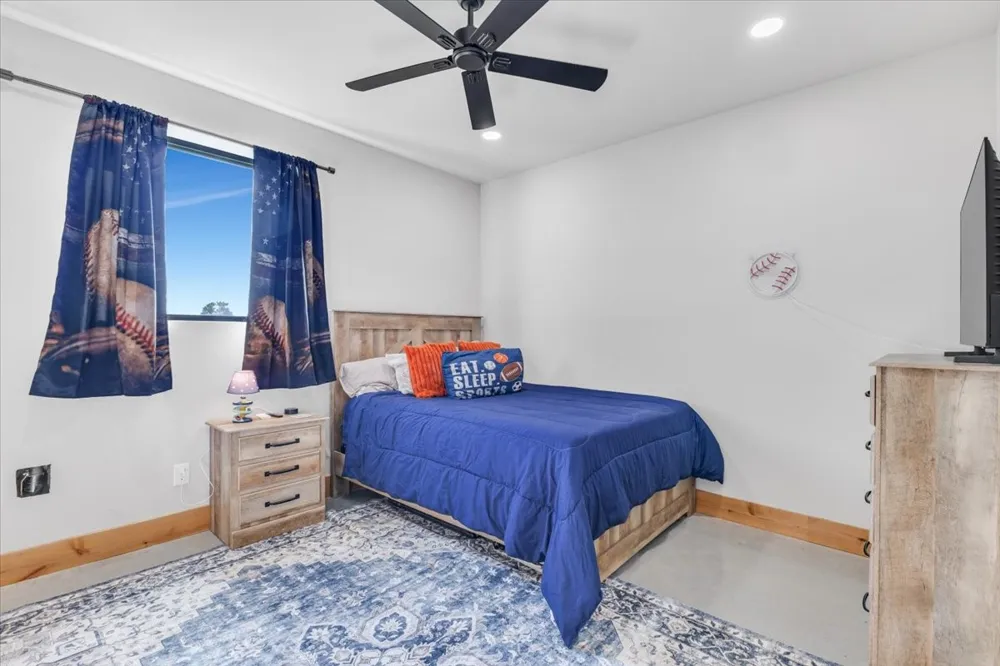 201 Private Road 107 Blum, TX 76627