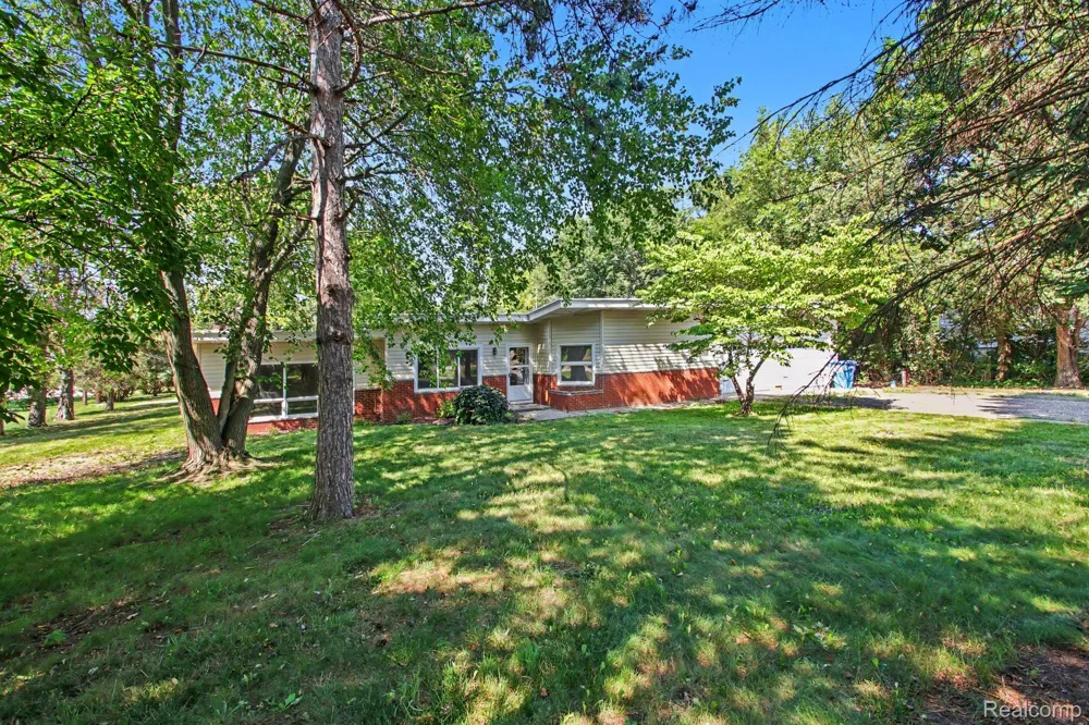 7800 W Sharpe Road Handy Township, MI 48836