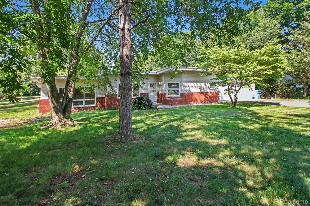 7800 W Sharpe Road Handy Township, MI 48836
