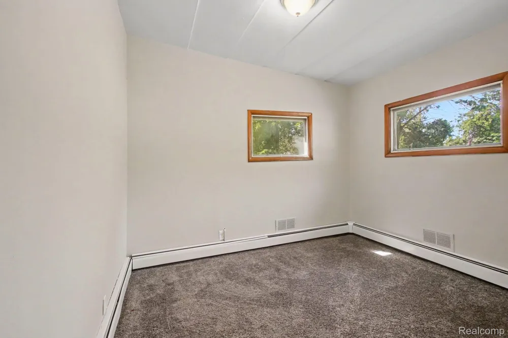 7800 W Sharpe Road Handy Township, MI 48836