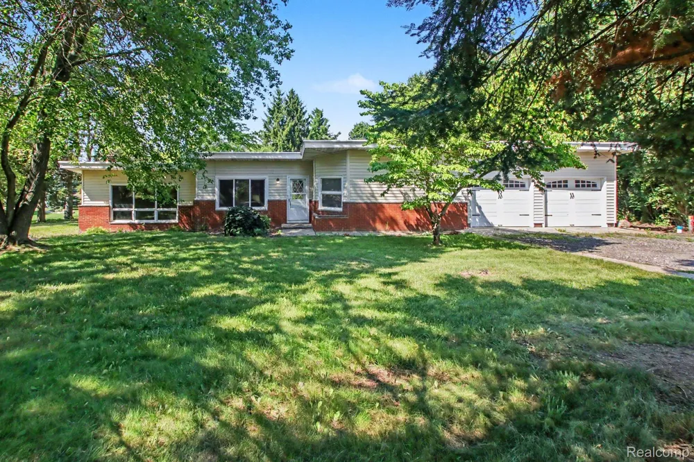 7800 W Sharpe Road Handy Township, MI 48836