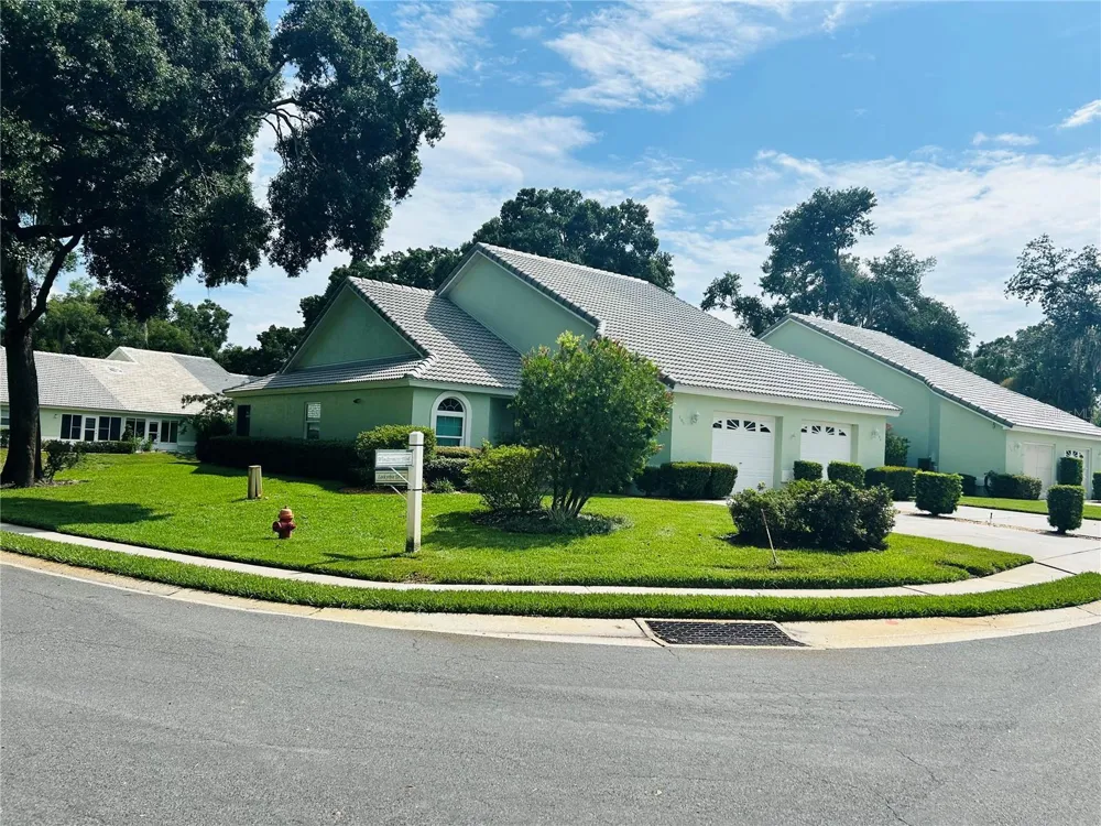 806 WINDERMERE BOULEVARD Inverness, FL 34453