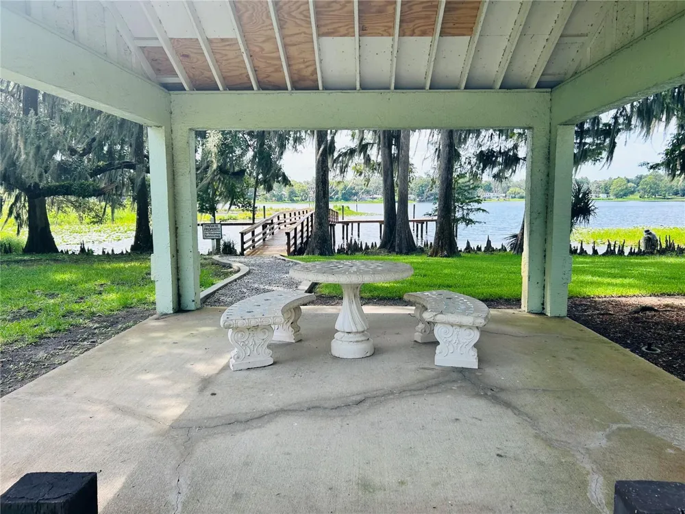 806 WINDERMERE BOULEVARD Inverness, FL 34453