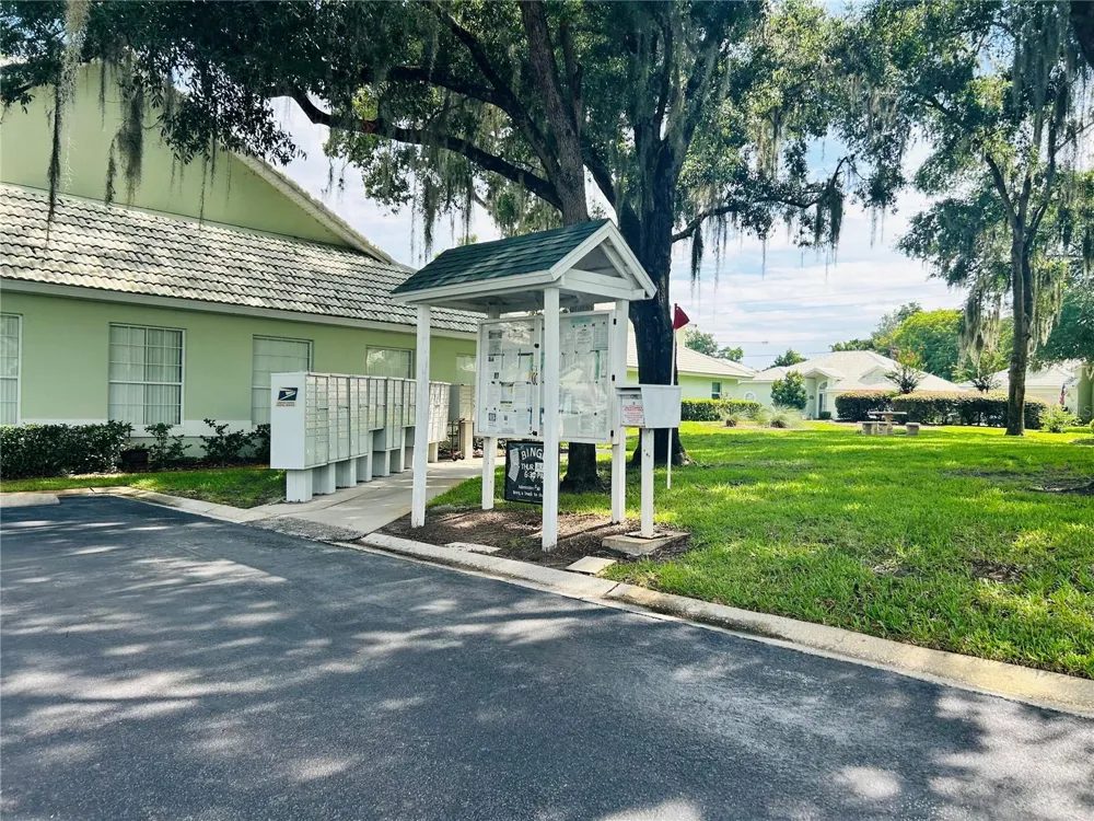 806 WINDERMERE BOULEVARD Inverness, FL 34453