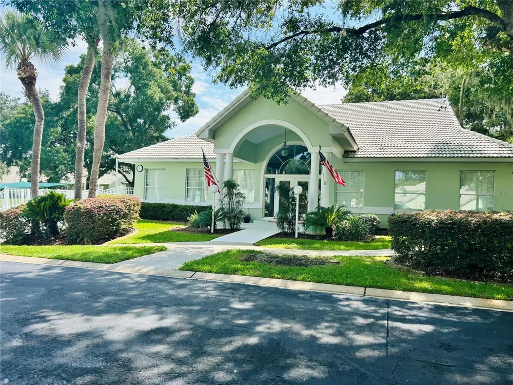 806 WINDERMERE BOULEVARD Inverness, FL 34453