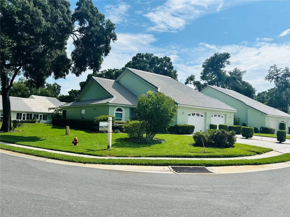 806 WINDERMERE BOULEVARD Inverness, FL 34453