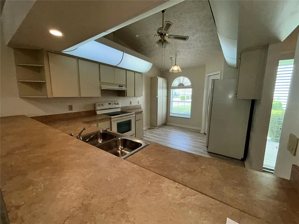806 WINDERMERE BOULEVARD Inverness, FL 34453