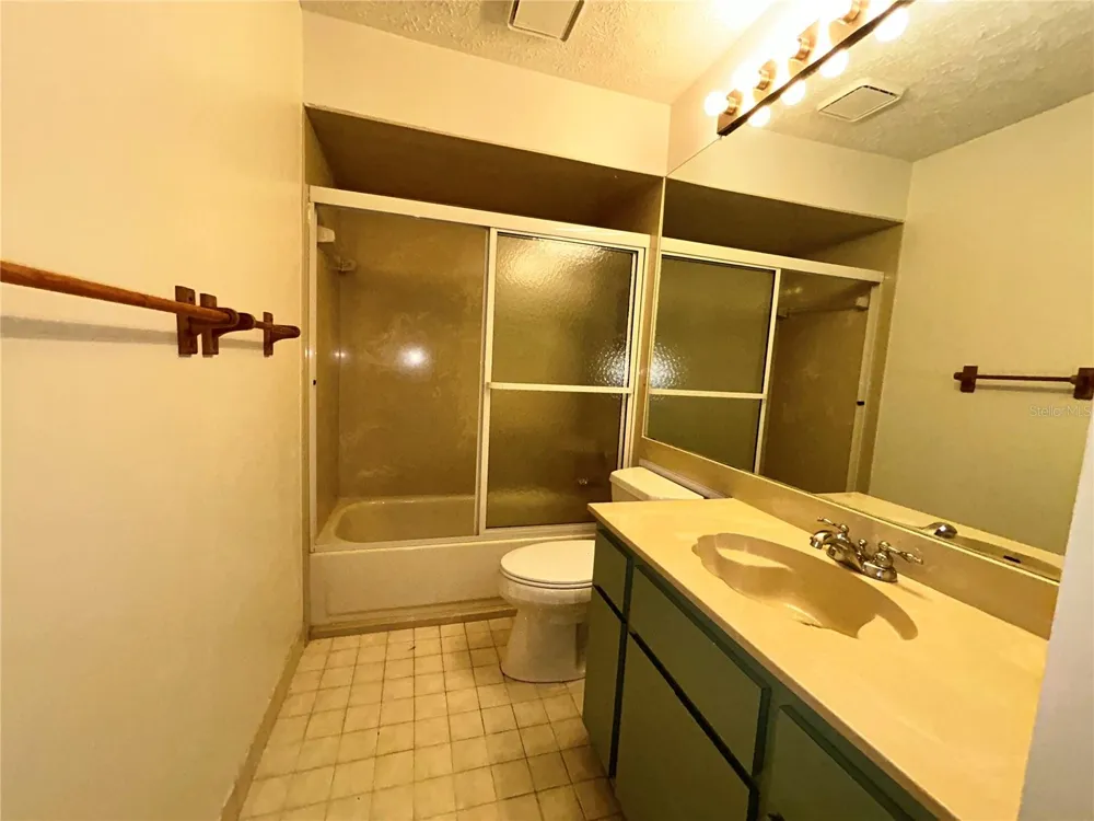 806 WINDERMERE BOULEVARD Inverness, FL 34453
