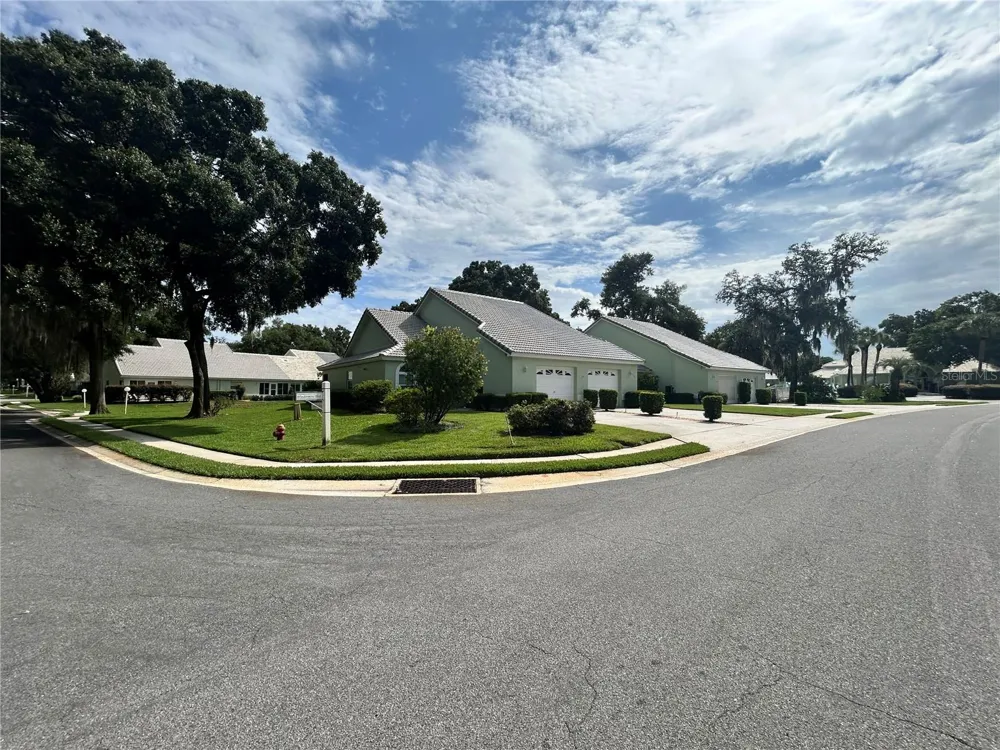 806 WINDERMERE BOULEVARD Inverness, FL 34453