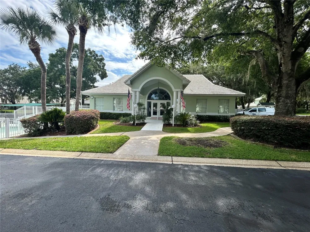 806 WINDERMERE BOULEVARD Inverness, FL 34453