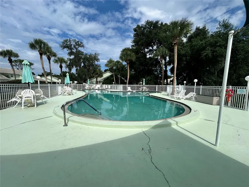 806 WINDERMERE BOULEVARD Inverness, FL 34453