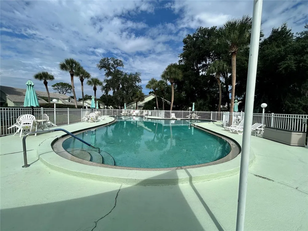 806 WINDERMERE BOULEVARD Inverness, FL 34453