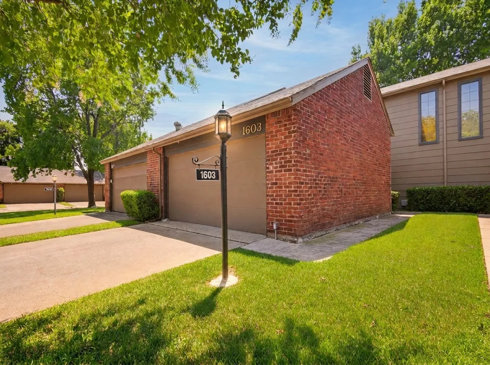 1603 Brentwood Drive Irving, TX 75061