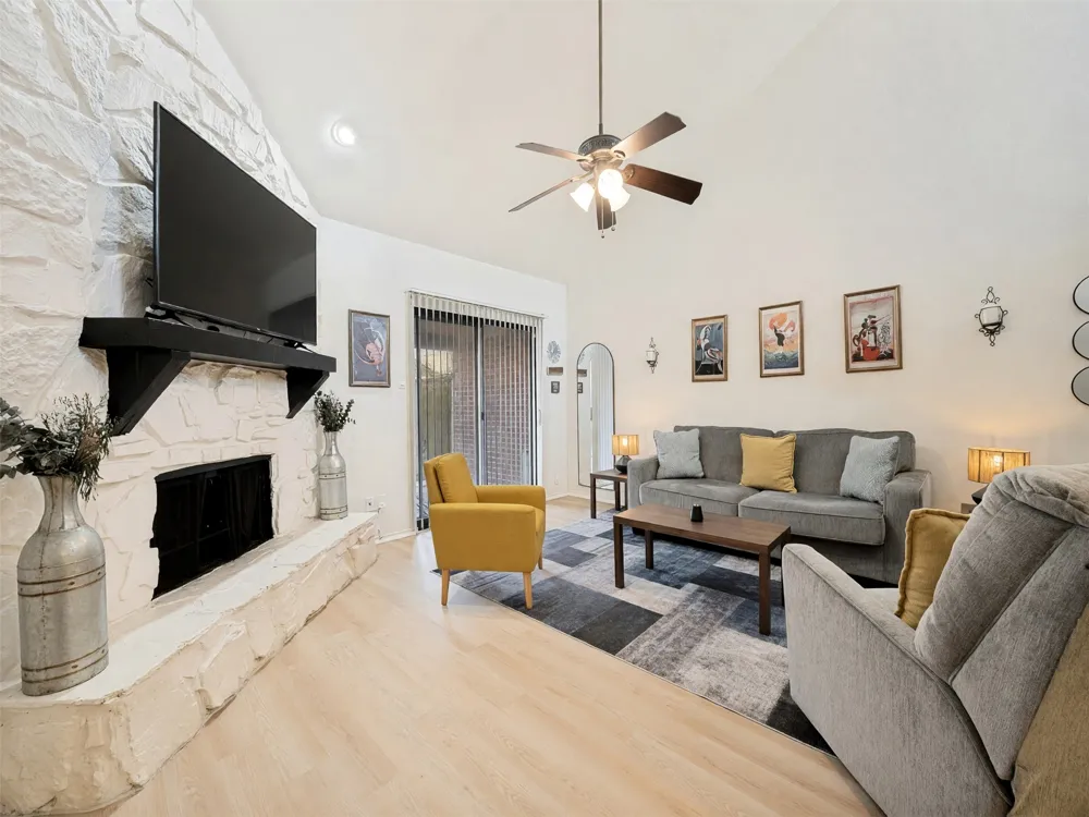 1603 Brentwood Drive Irving, TX 75061
