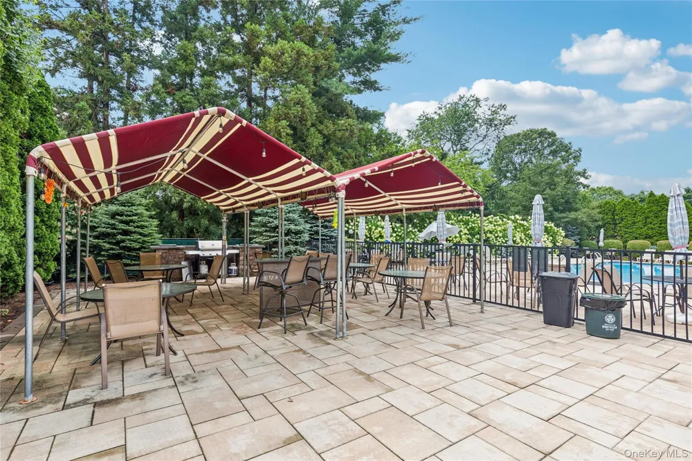15 Forge Lane Coram, NY 11727