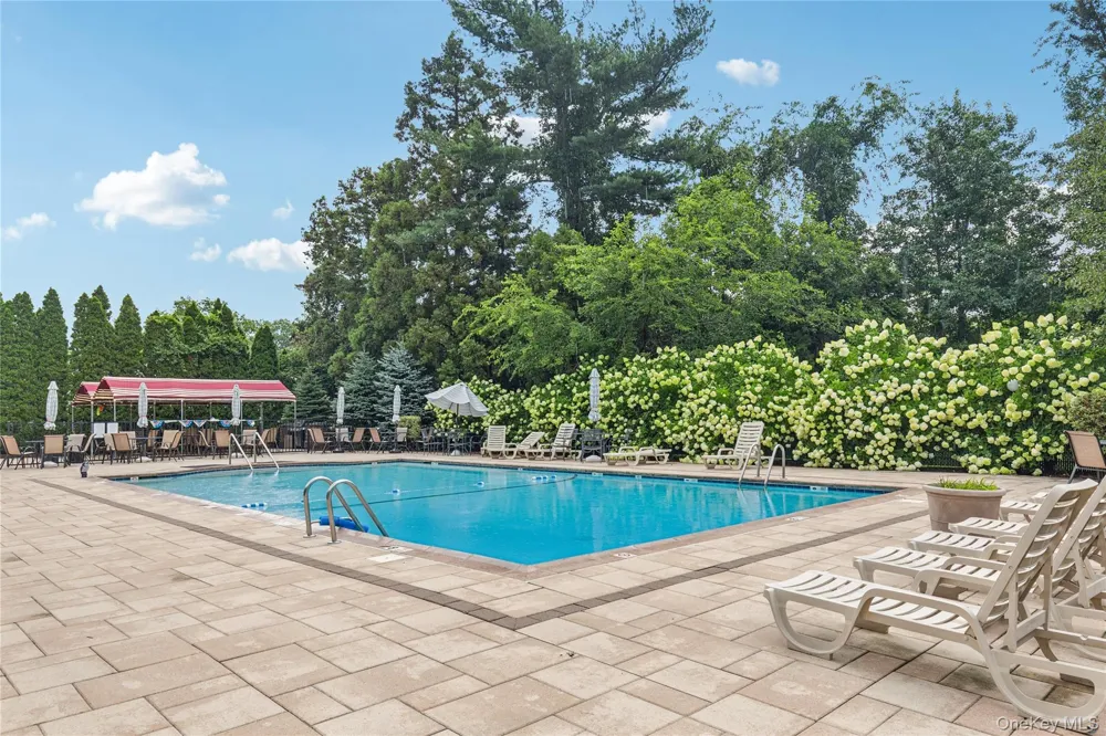 15 Forge Lane Coram, NY 11727