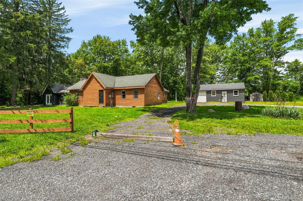 290 Route 17K Bloomingburg, NY 12721