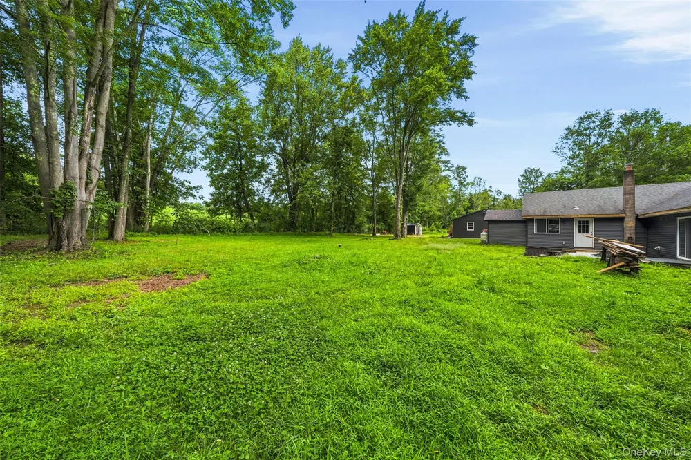 290 Route 17K Bloomingburg, NY 12721