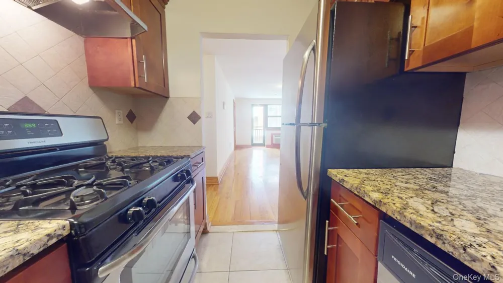 135-23 82nd Avenue #3E Briarwood, NY 11432