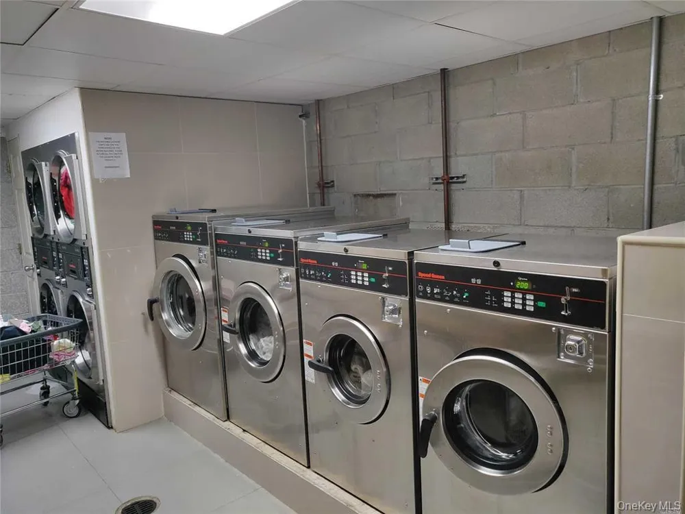 8401 37th Avenue #306 Jackson Heights, NY 11372