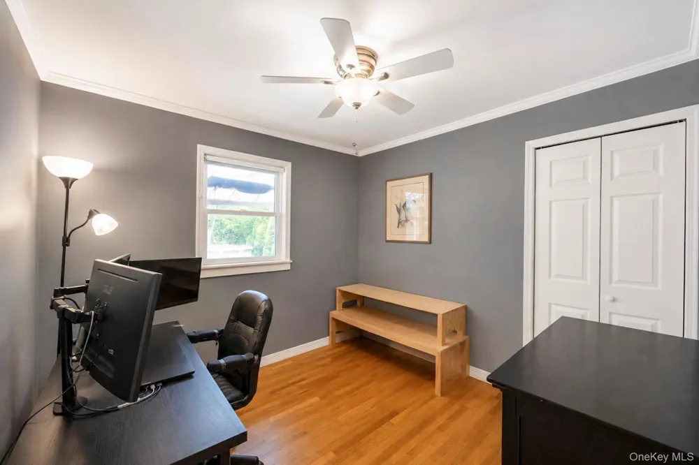 18 Cornell Lane Hicksville, NY 11801