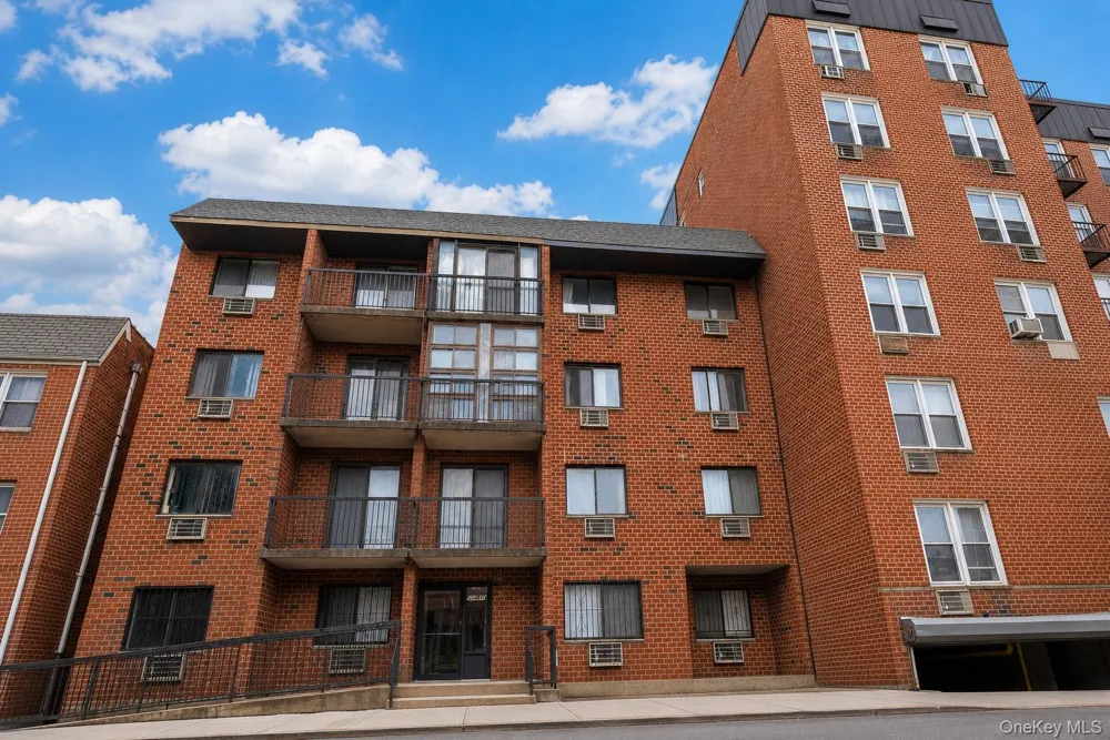 14434 37th Avenue #402 Flushing, NY 11354