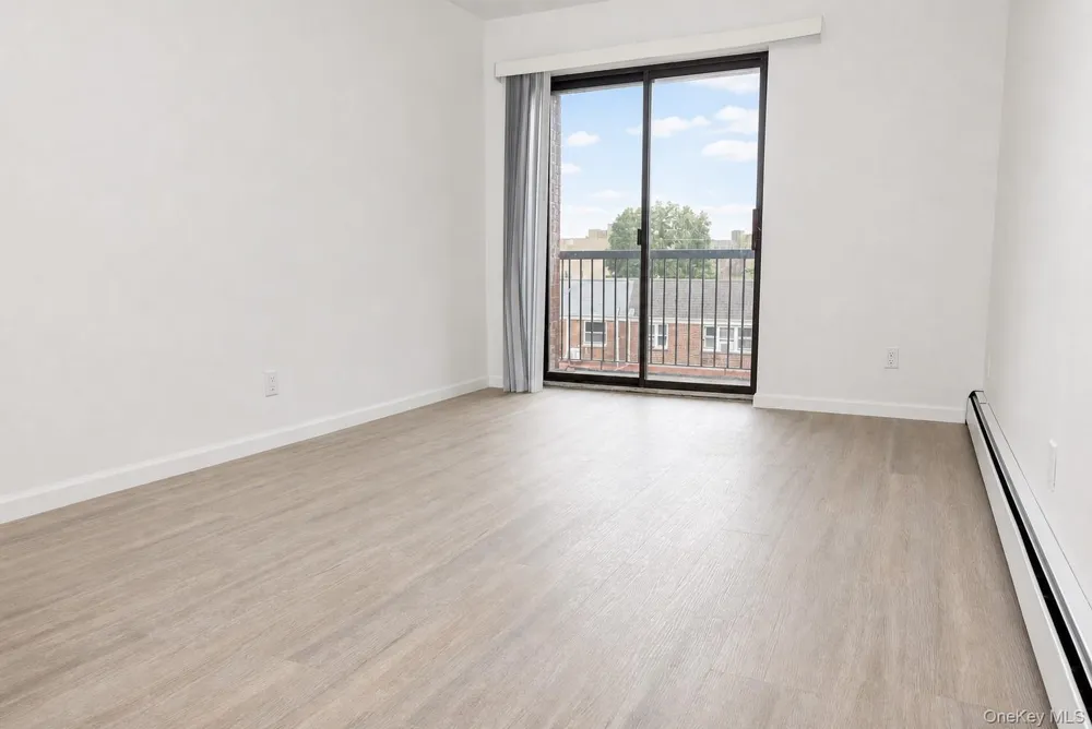 14434 37th Avenue #402 Flushing, NY 11354