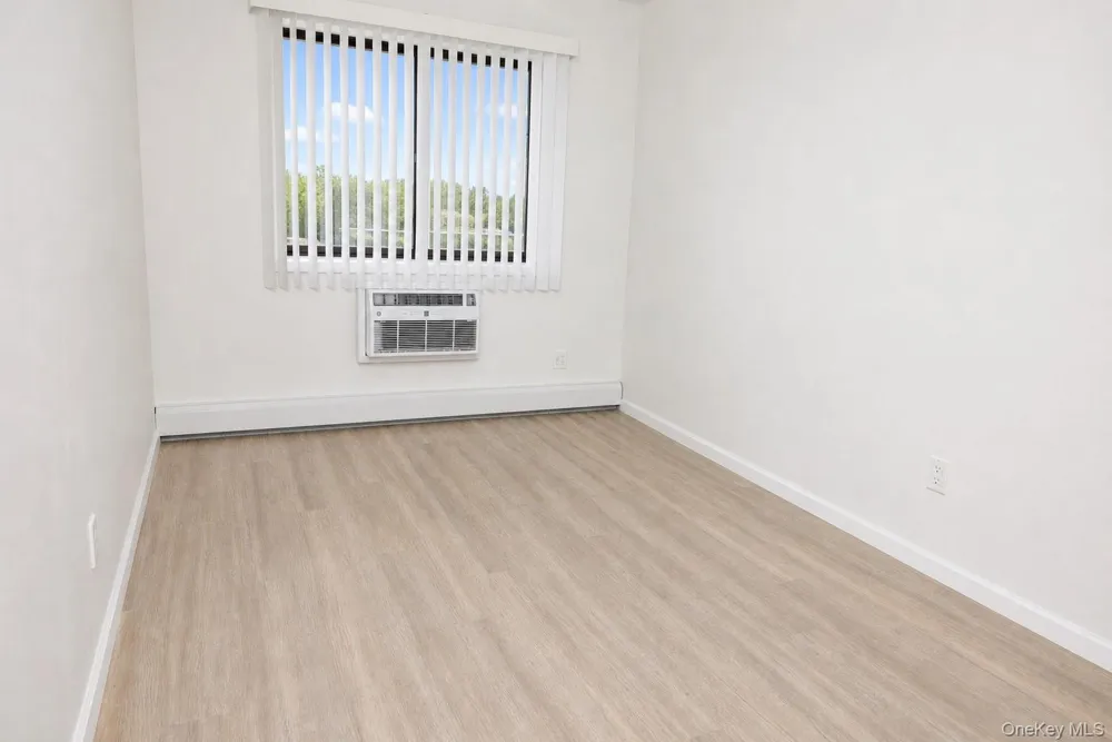 14434 37th Avenue #402 Flushing, NY 11354