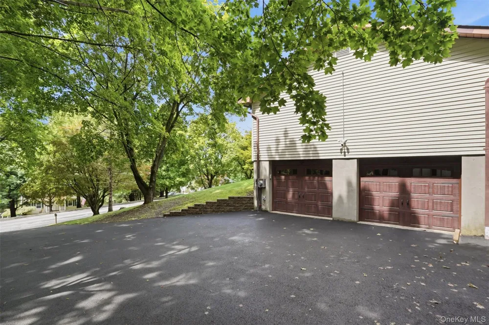 35 Beverly Drive Warwick, NY 10990