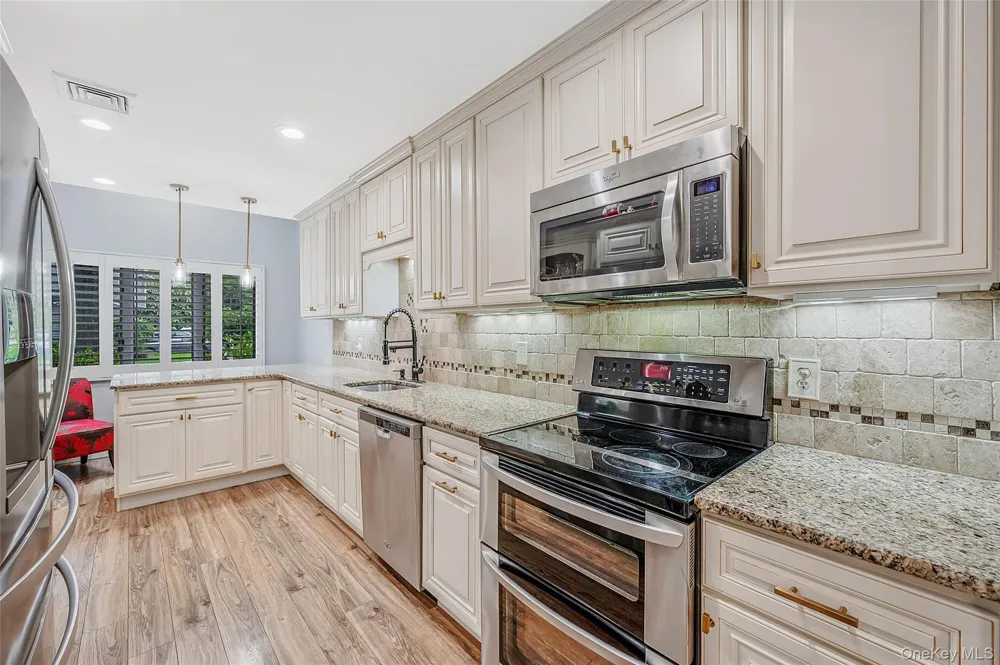5 Jeremy Circle Nesconset, NY 11767