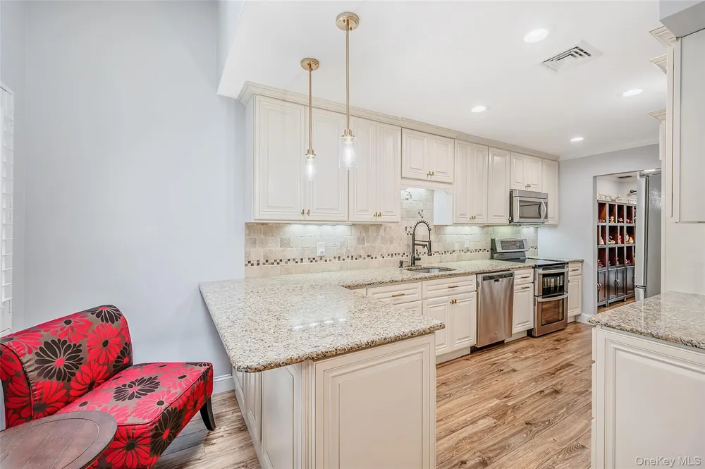 5 Jeremy Circle Nesconset, NY 11767