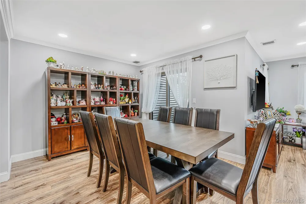 5 Jeremy Circle Nesconset, NY 11767