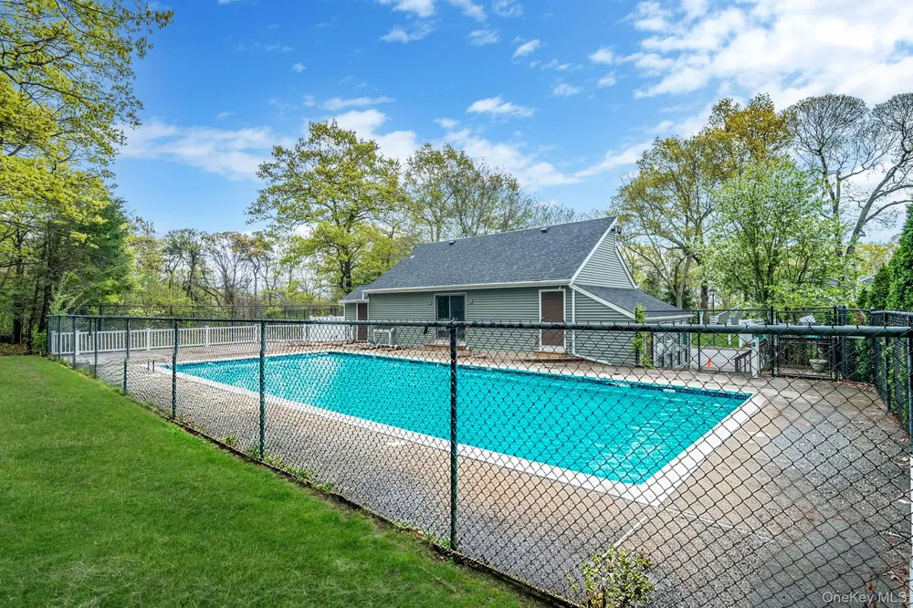 5 Jeremy Circle Nesconset, NY 11767