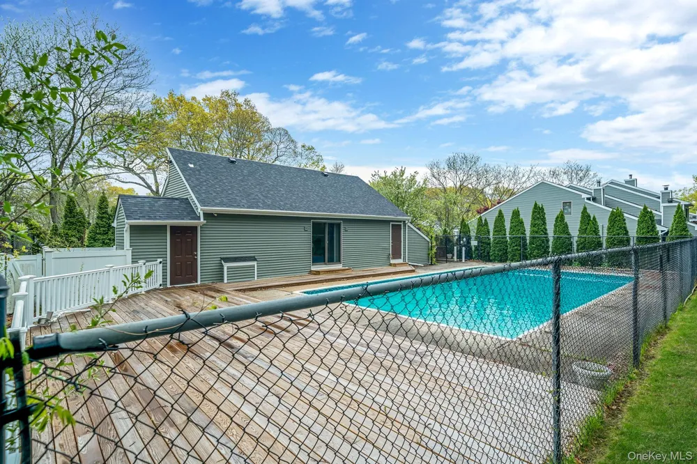 5 Jeremy Circle Nesconset, NY 11767