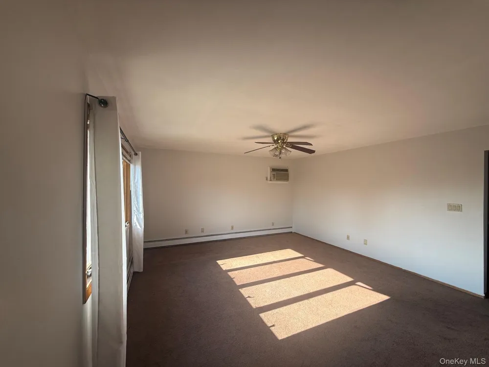 79 Elizabeth Drive Bethpage, NY 11714