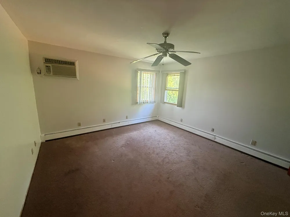 79 Elizabeth Drive Bethpage, NY 11714