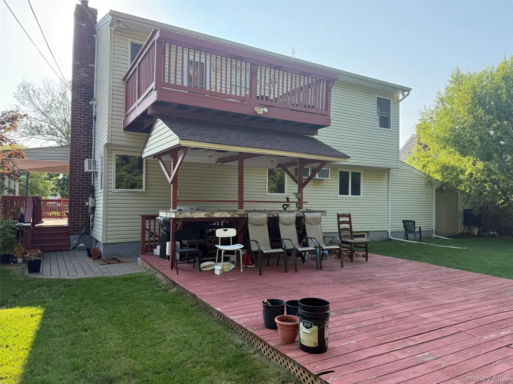 79 Elizabeth Drive Bethpage, NY 11714