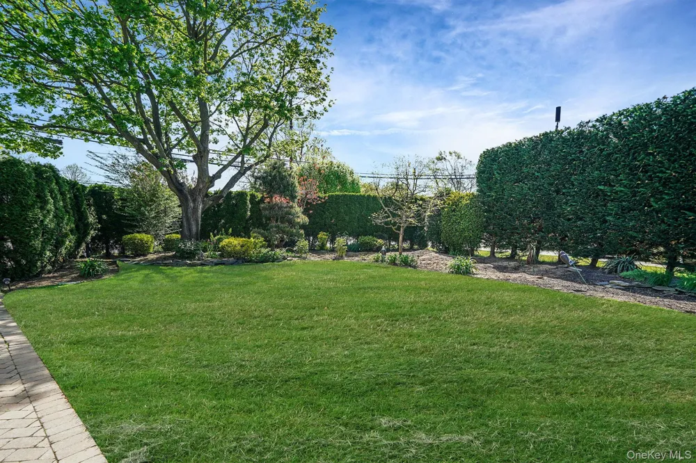 1072 Hicksville Road Seaford, NY 11783