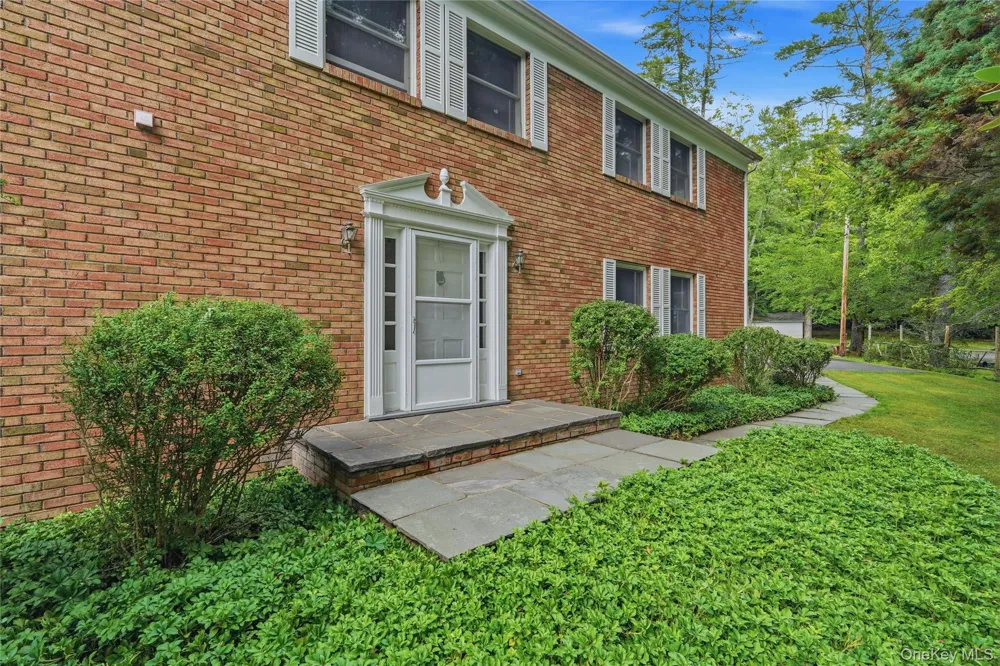 2320 Glasco Turnpike Woodstock, NY 12498